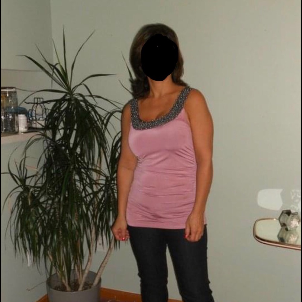 Pink beaded top - Picture 2 of 10